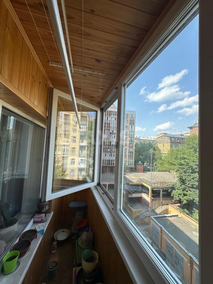 1k apartment vul. Zhyljans'ka 766