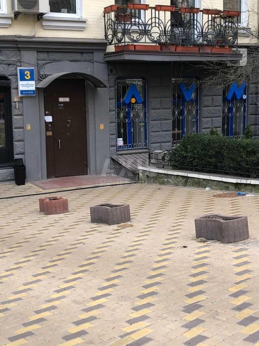Офіс вул. Микільсько-Слобідська 3, 100м2