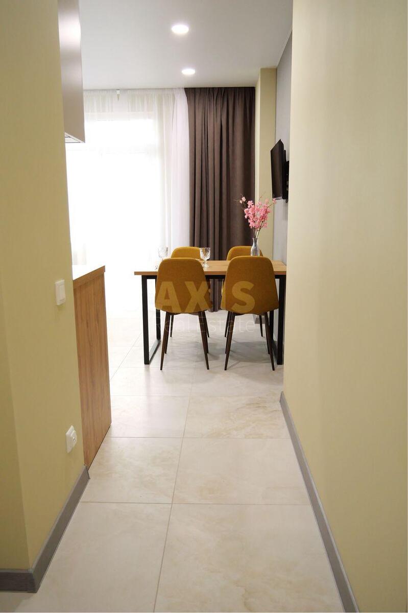 2k apartment vul. Baggovutivs'ka 176021812