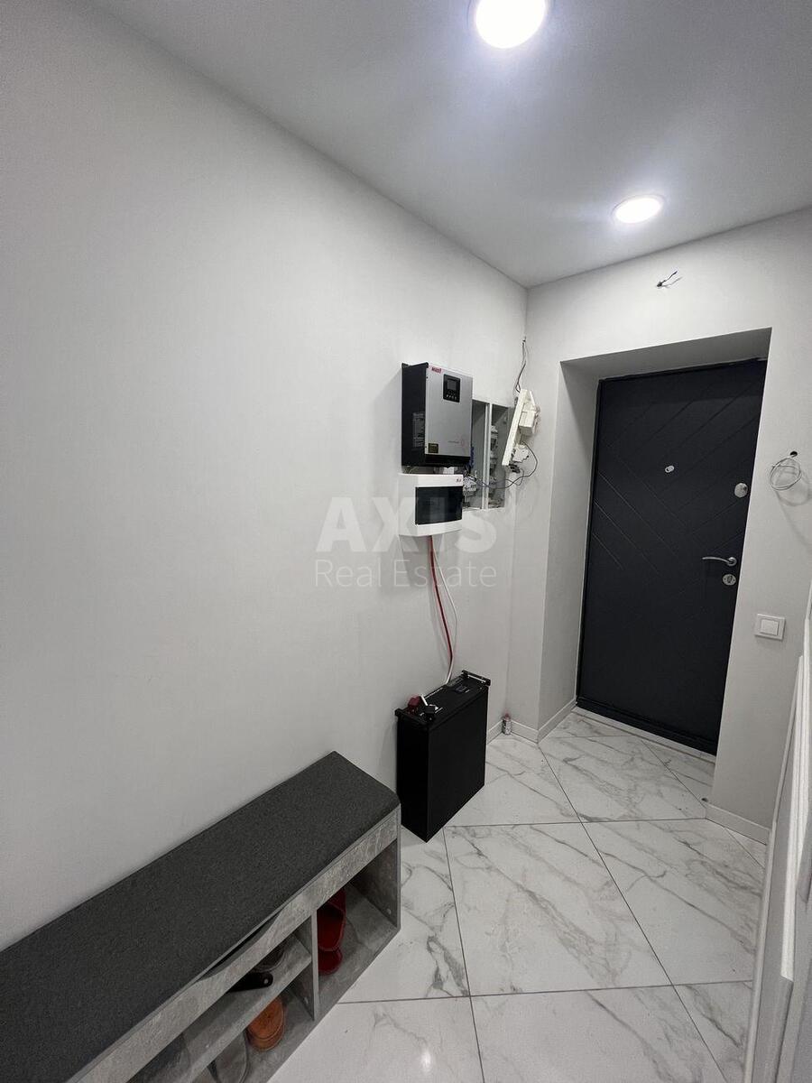 Office bul. Lesi Ukrai'nky 28, 96m26