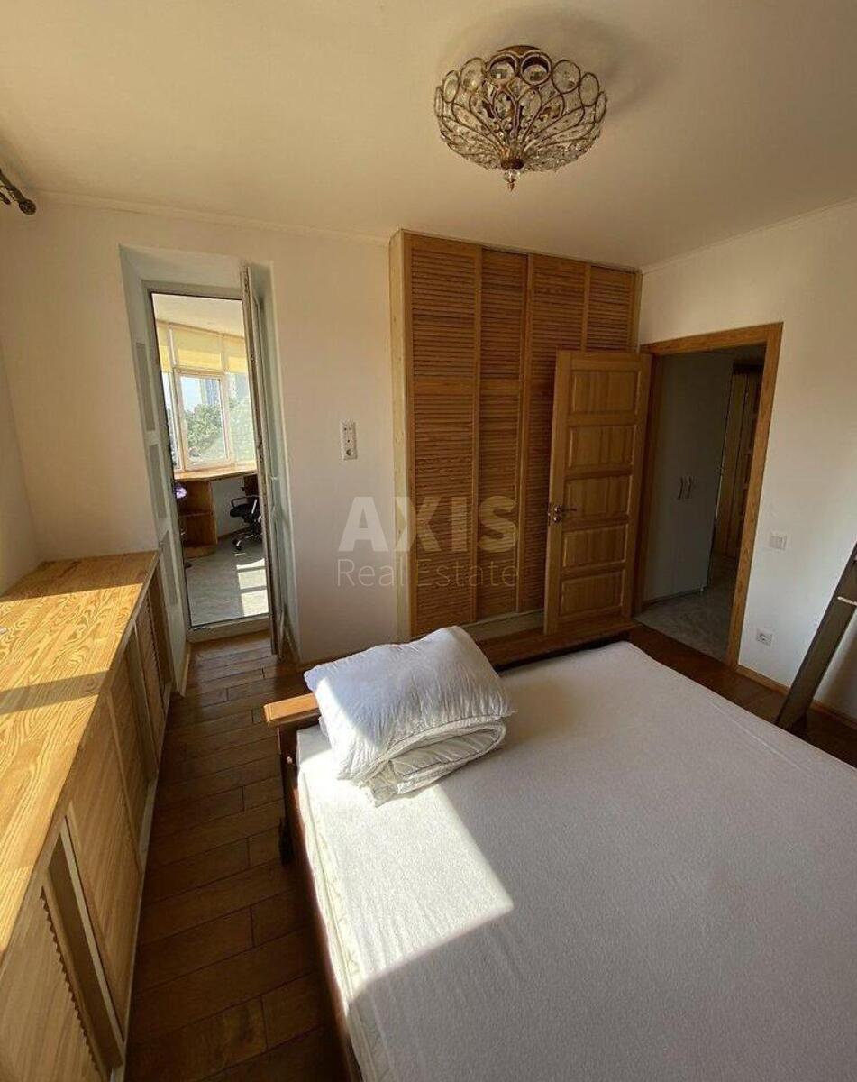 1к квартира ул. Ревуцкого 9564914