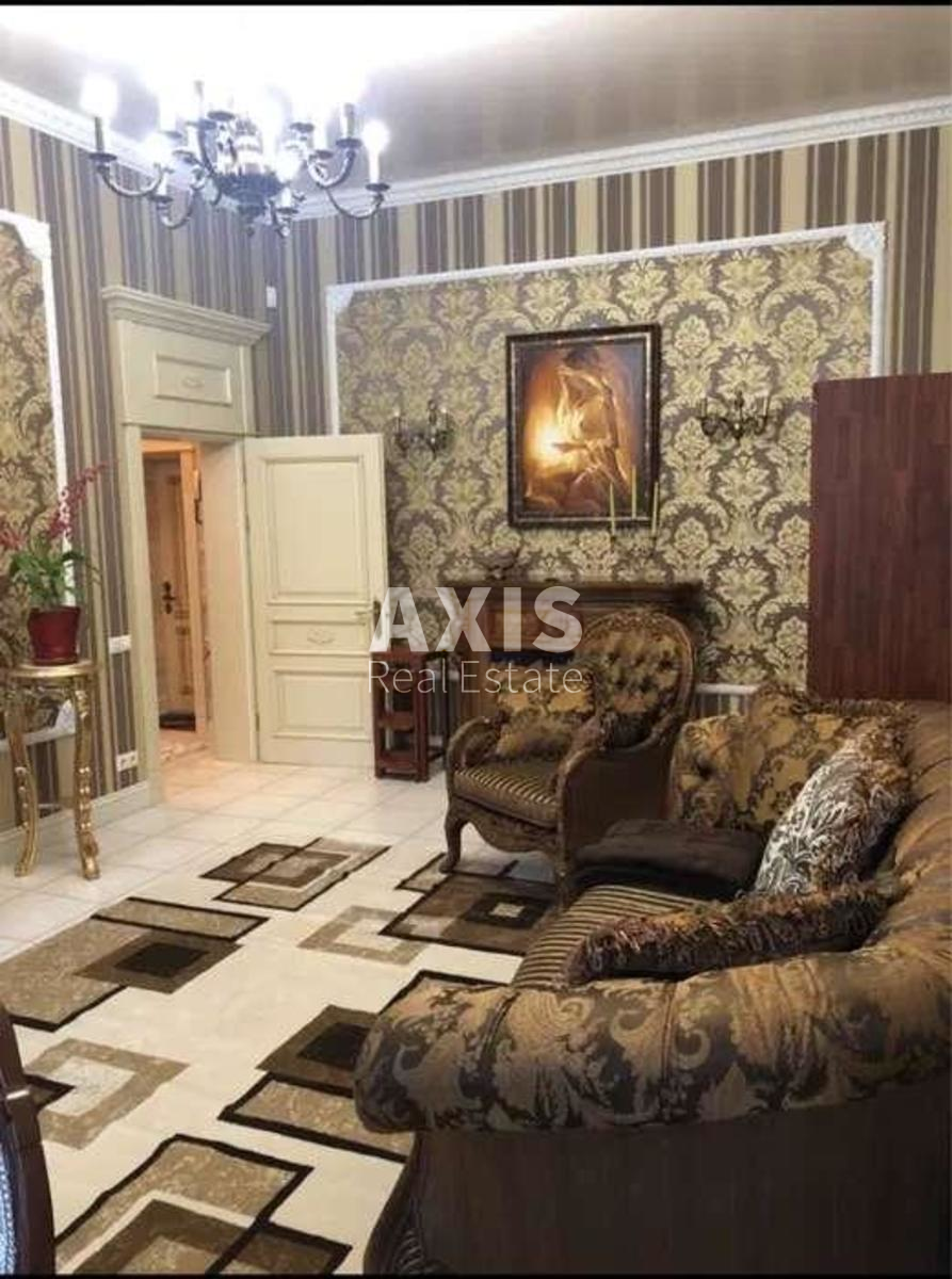 2k apartment vul. Zhyljans'ka 34