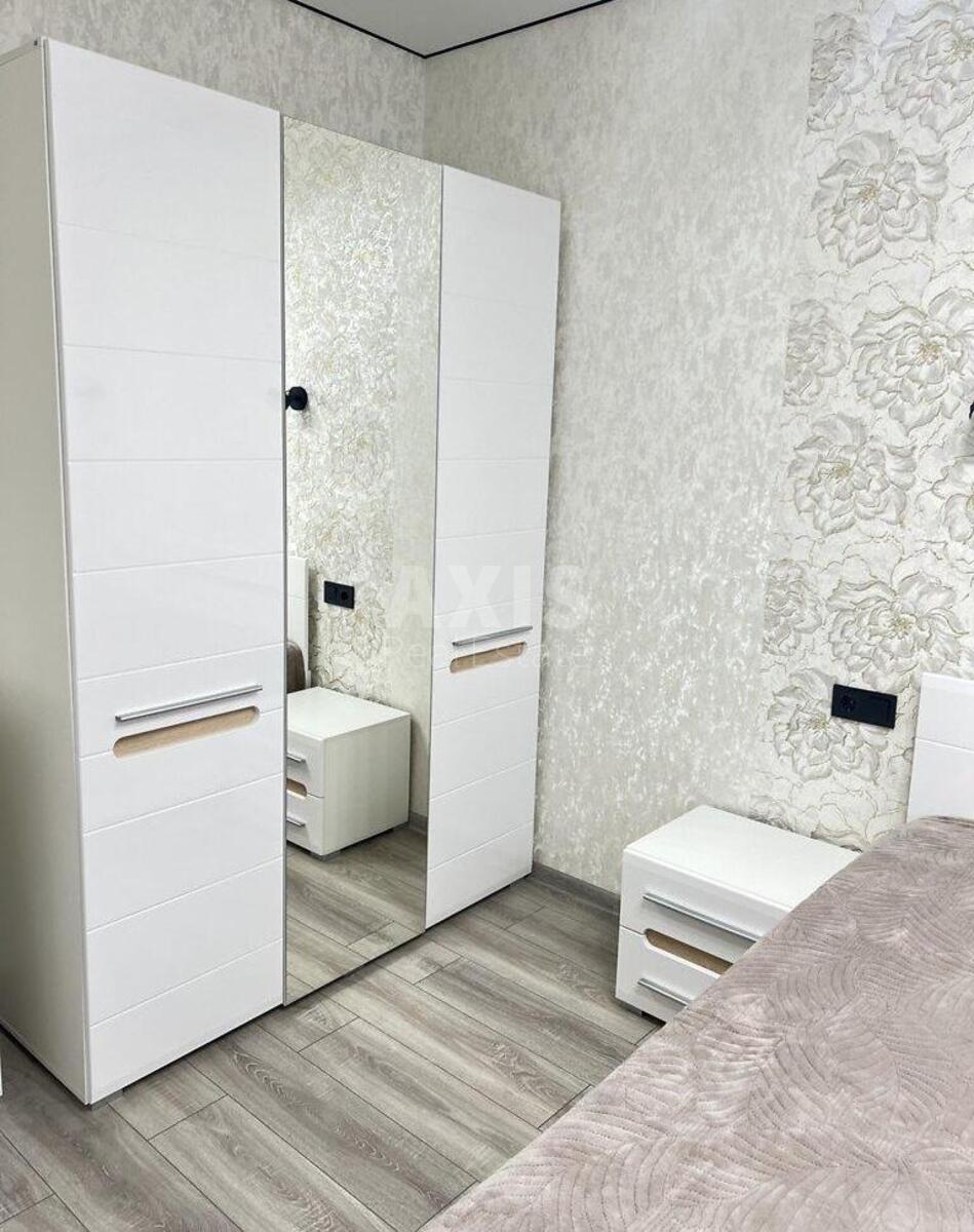 1k apartment vul. Chernigivs'ka 8Б565613