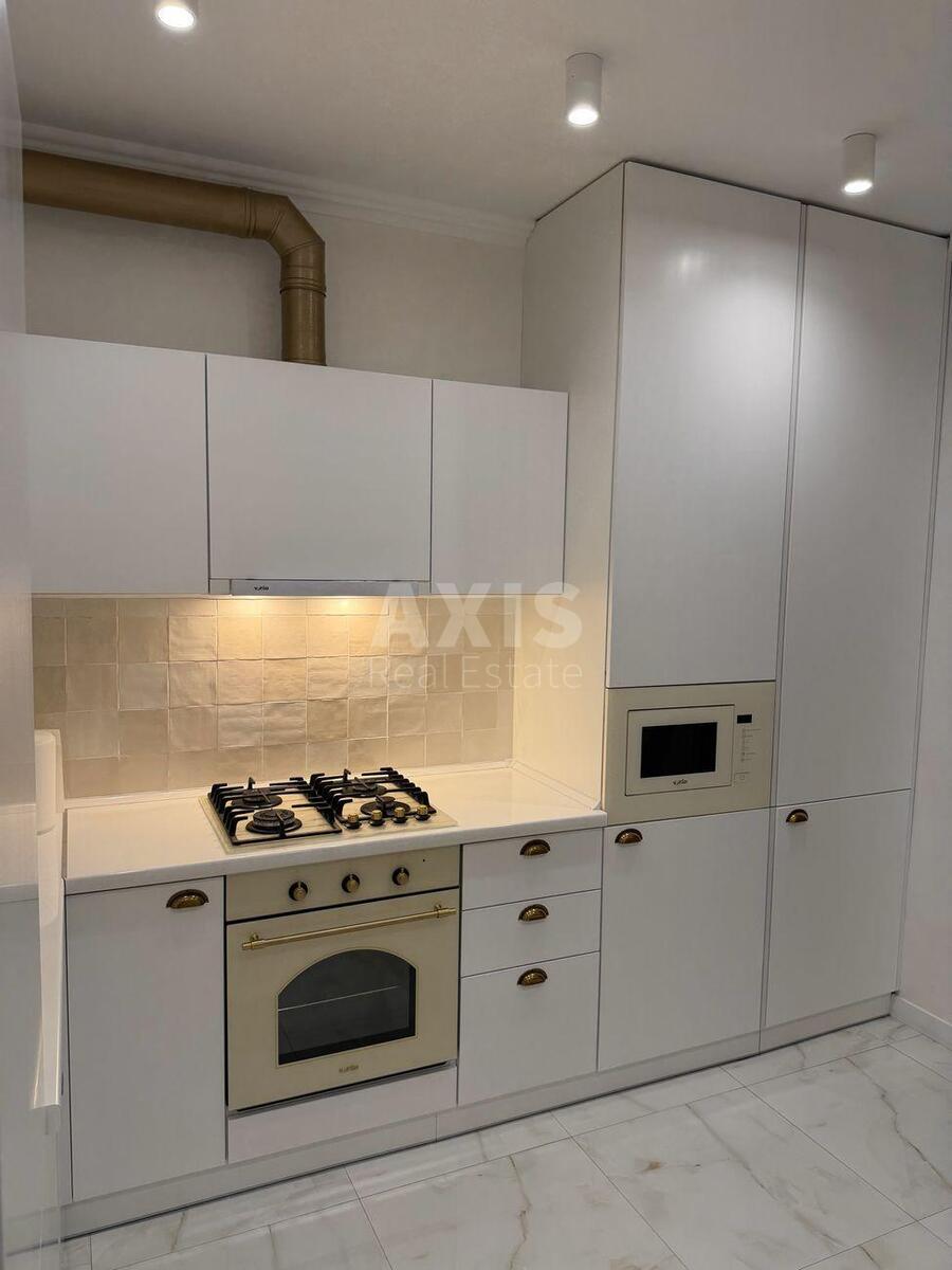 1k apartment vul. Radystiv 34625600