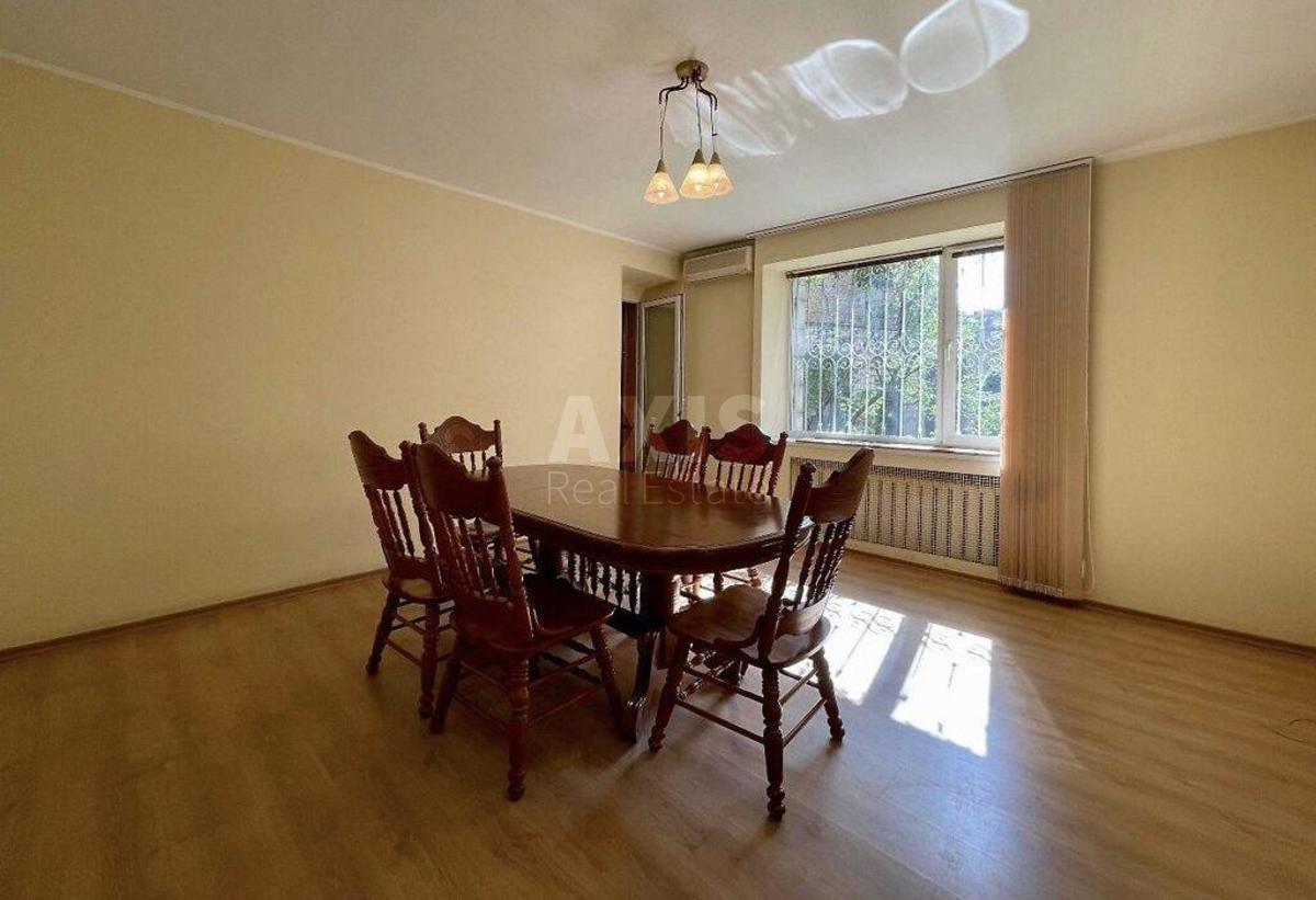 3k apartment vul. Turgenjevs'ka 29/330