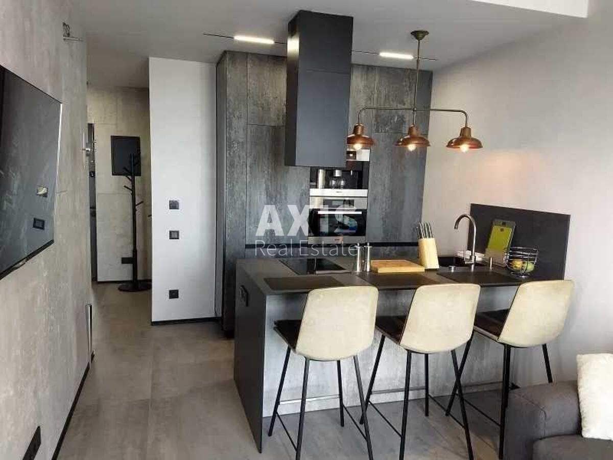 1k apartment vul. Vsevoloda Zmijenka 195