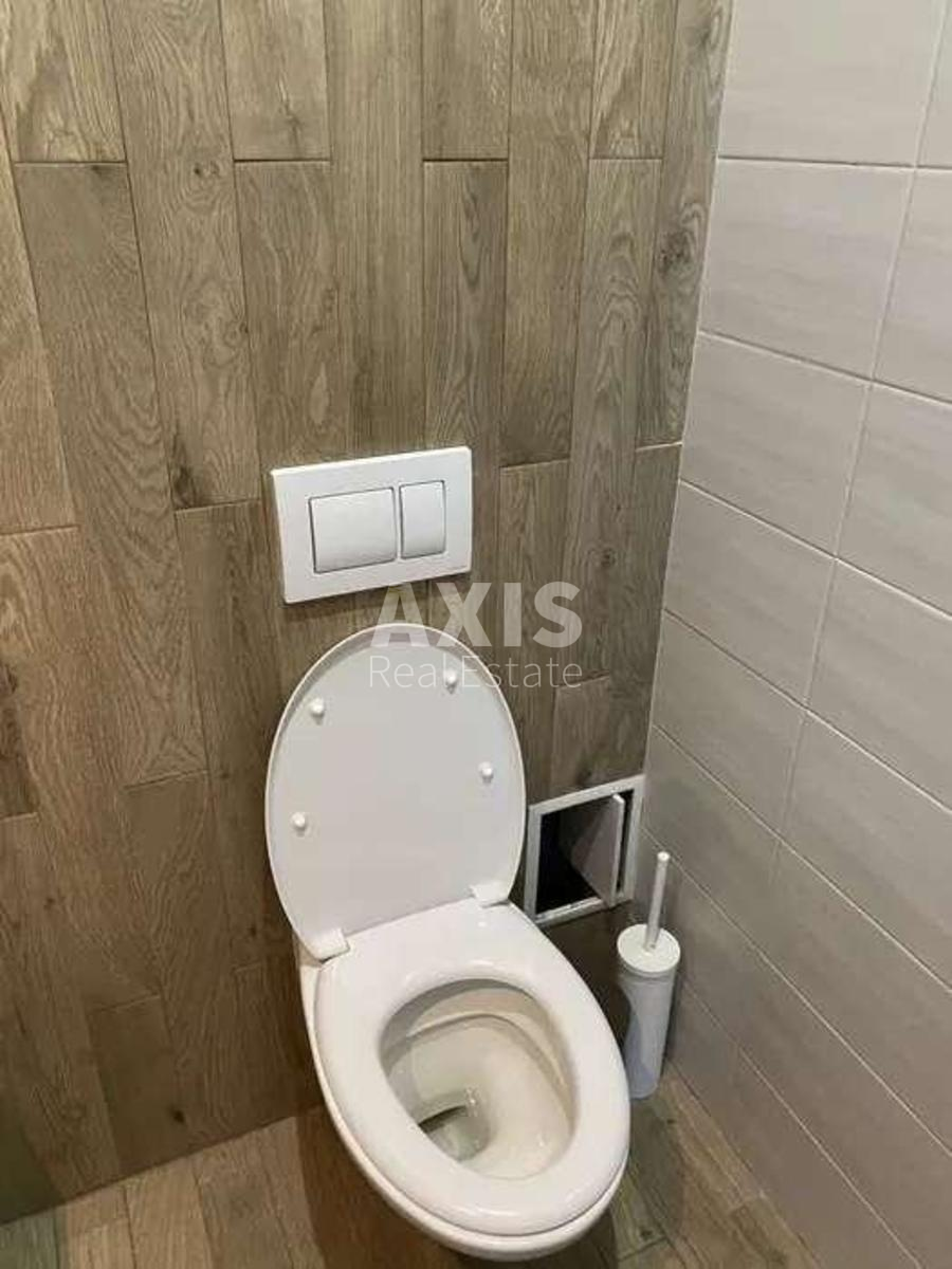 Офис ул. Владимиро-Лыбедская 22, 50м2286248