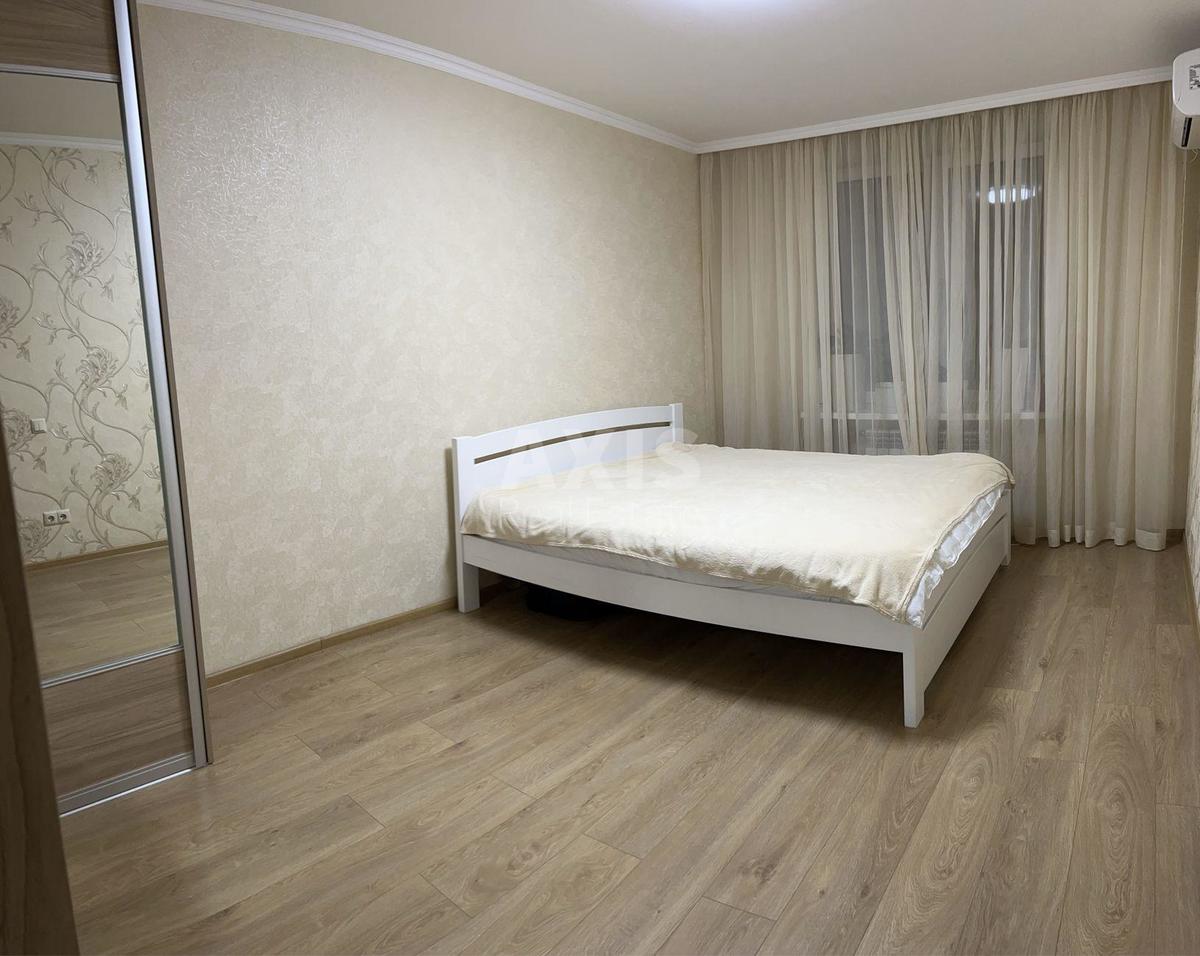 2k apartment vul. Buchmy Amvrosija 83