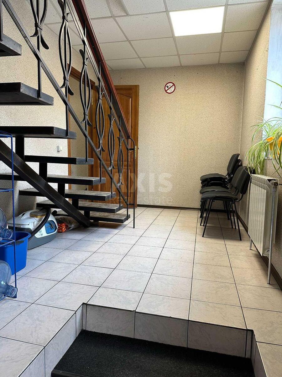 Office vul. Novomostyc'ka 25, 333m25