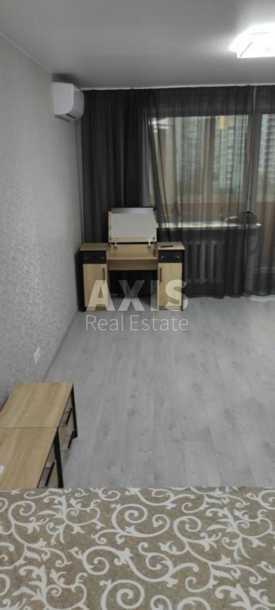 1к квартира ул. Ахматовой Анны 38
