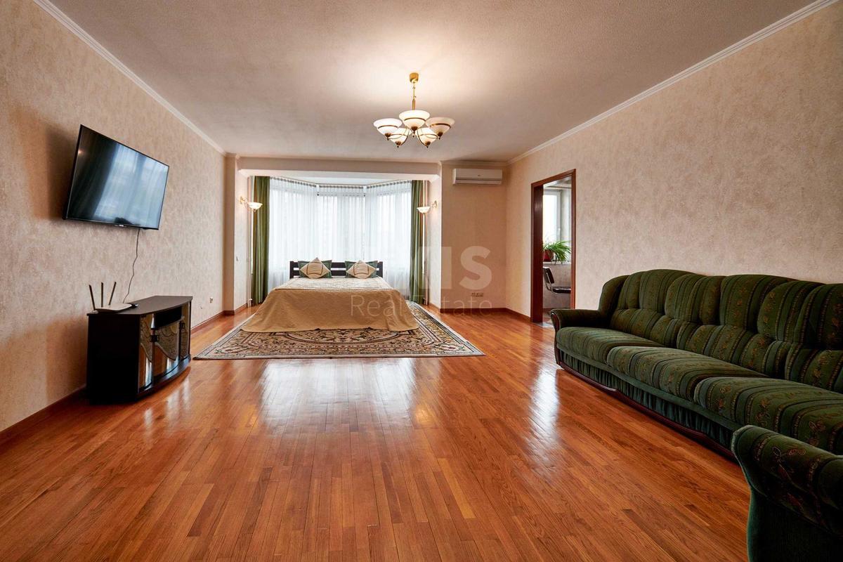 3k apartment vul. Tymoshenka Marshala 292