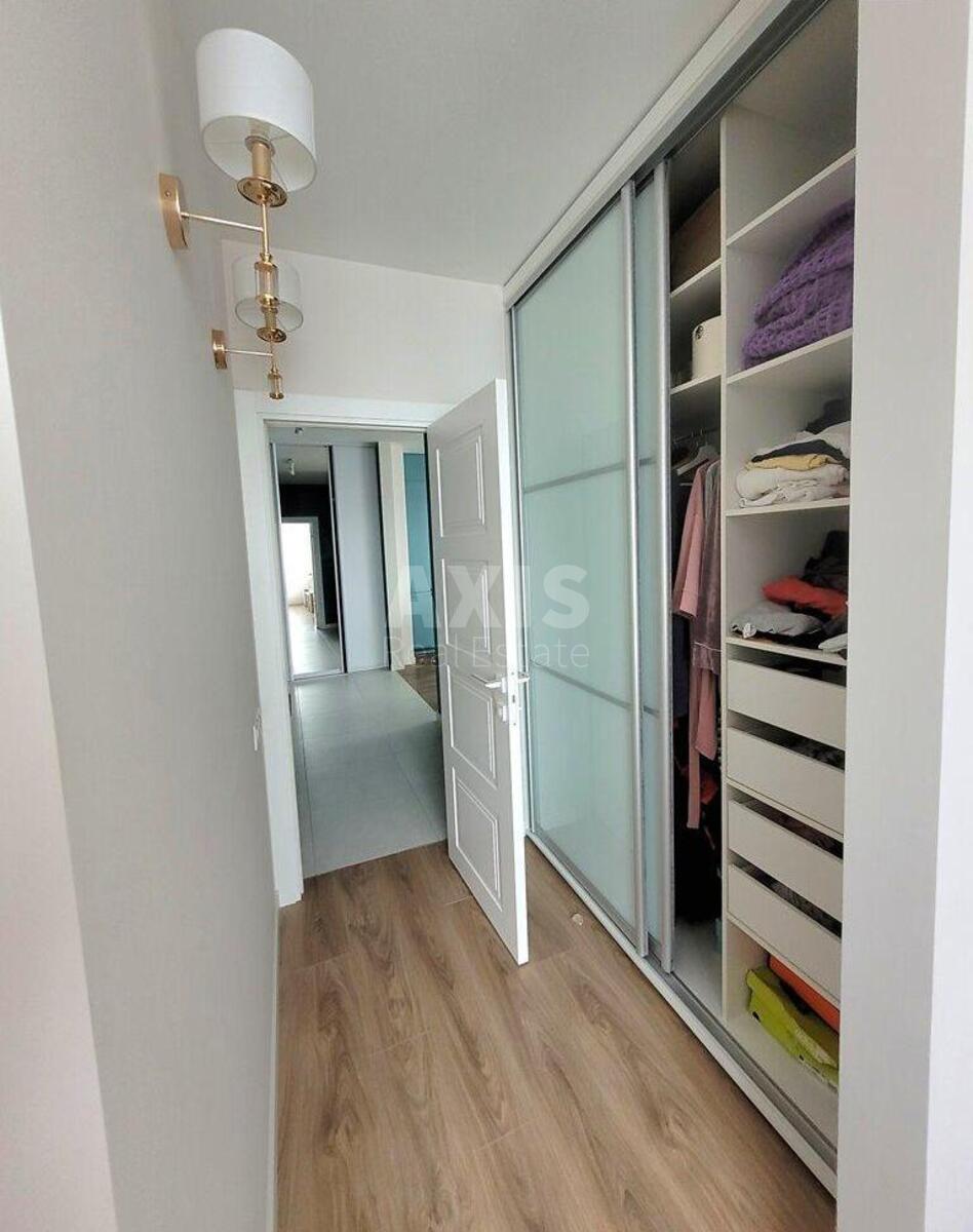 2k apartment vul. Kahovs'ka 62А5