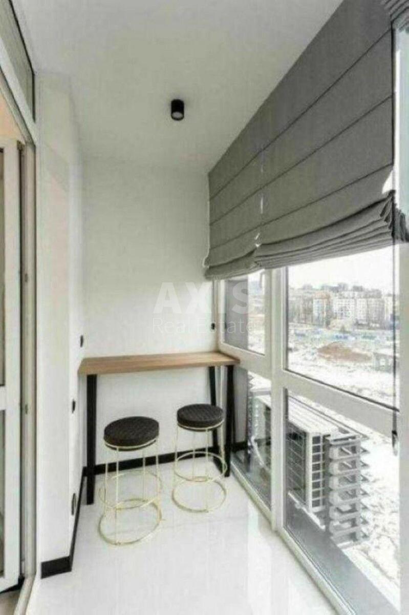 3k apartment vul. Kudri Ivana 110