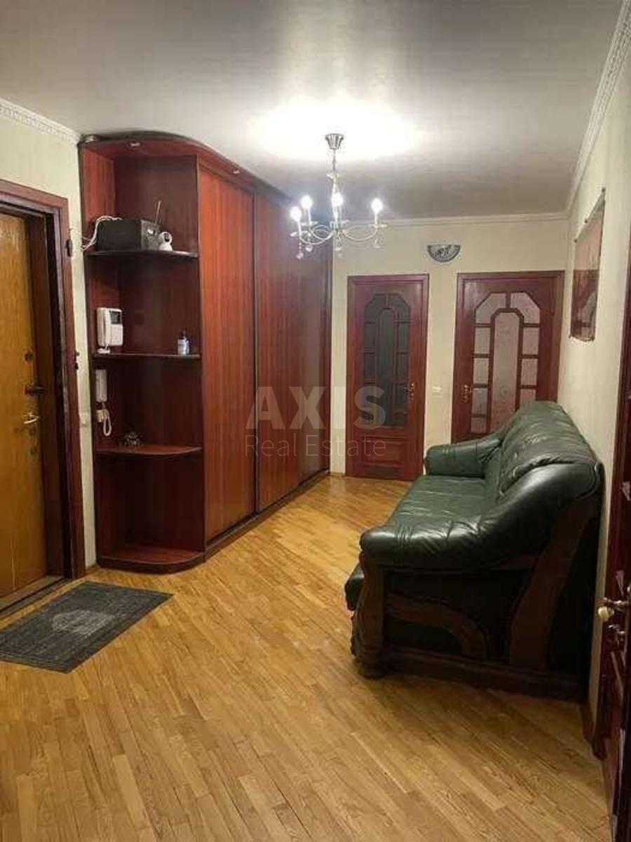 2k apartment vul. Urlivs'ka 511