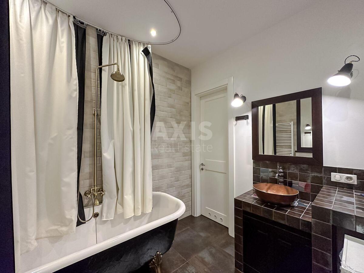 3k apartment vul. Turgenjevs'ka 46/1111