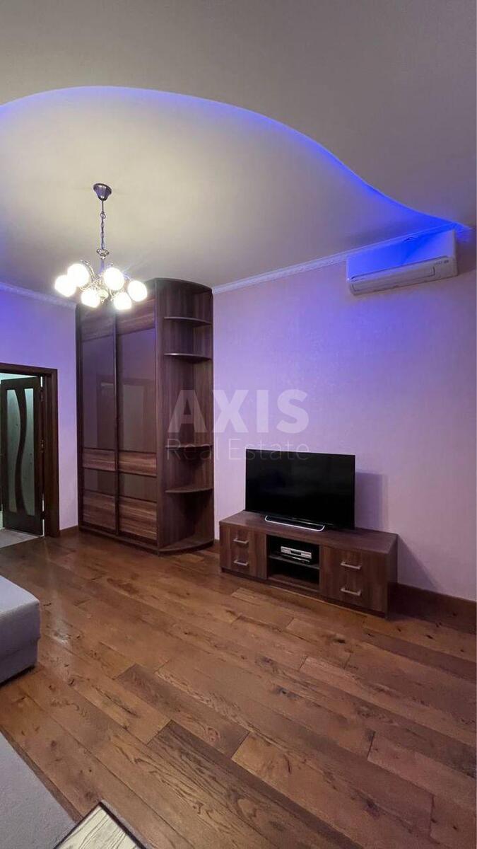 1k apartment vul. Dragomyrova Myhajla 122