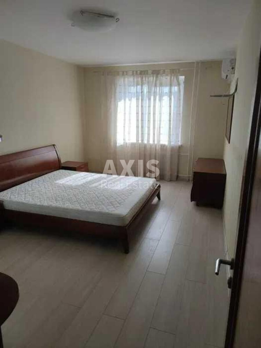 2k apartment vul. Revuc'kogo 53
