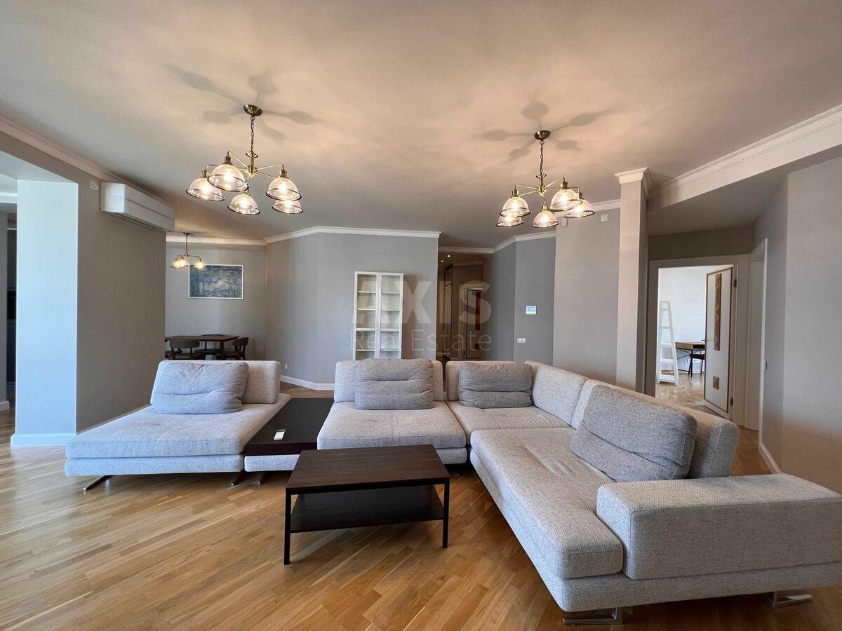 3k apartment vul. Rustaveli Shota 27A0