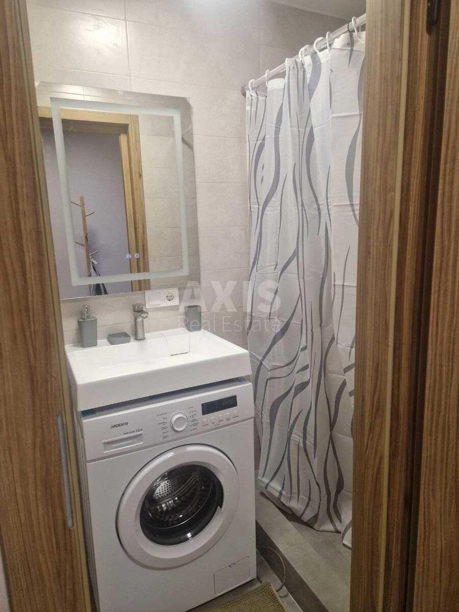 1k apartment uzv. Lysogirs'kyj 26А0