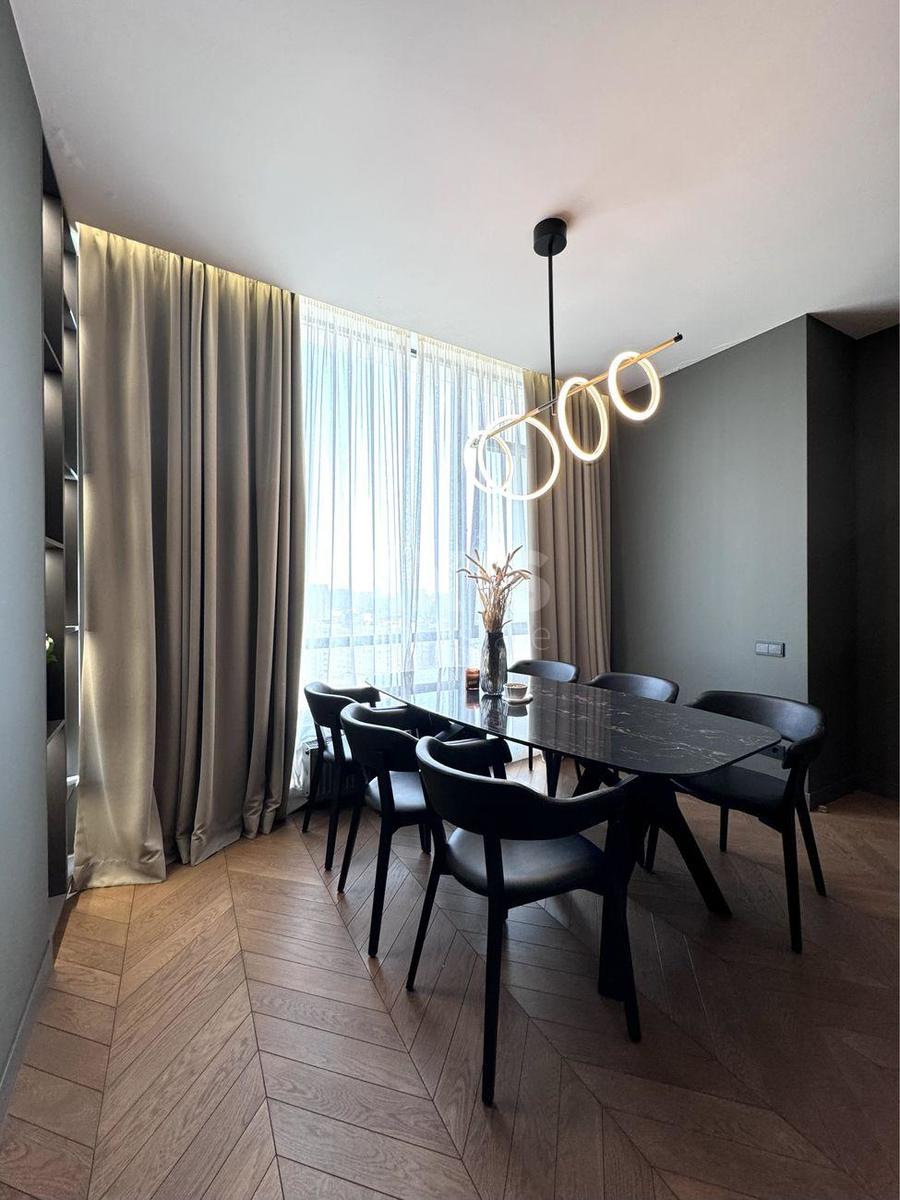 4k apartment vul. Demii'vs'ka 292