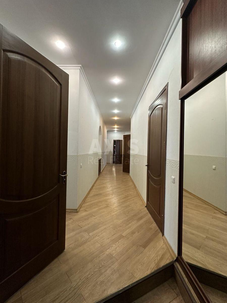 5k apartment vul. Jaroslaviv Val 14В0