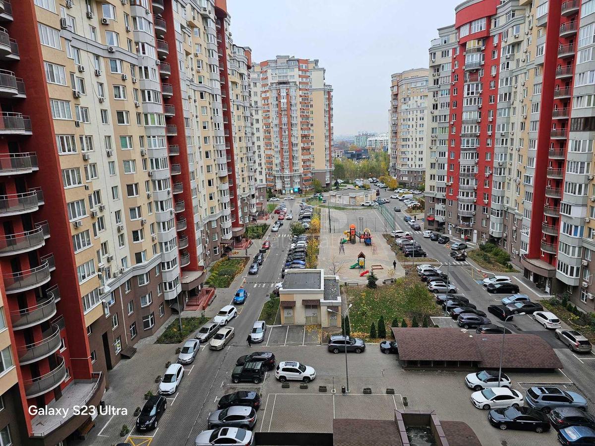 3k apartment vul. Yulia Zdanovska 50/27