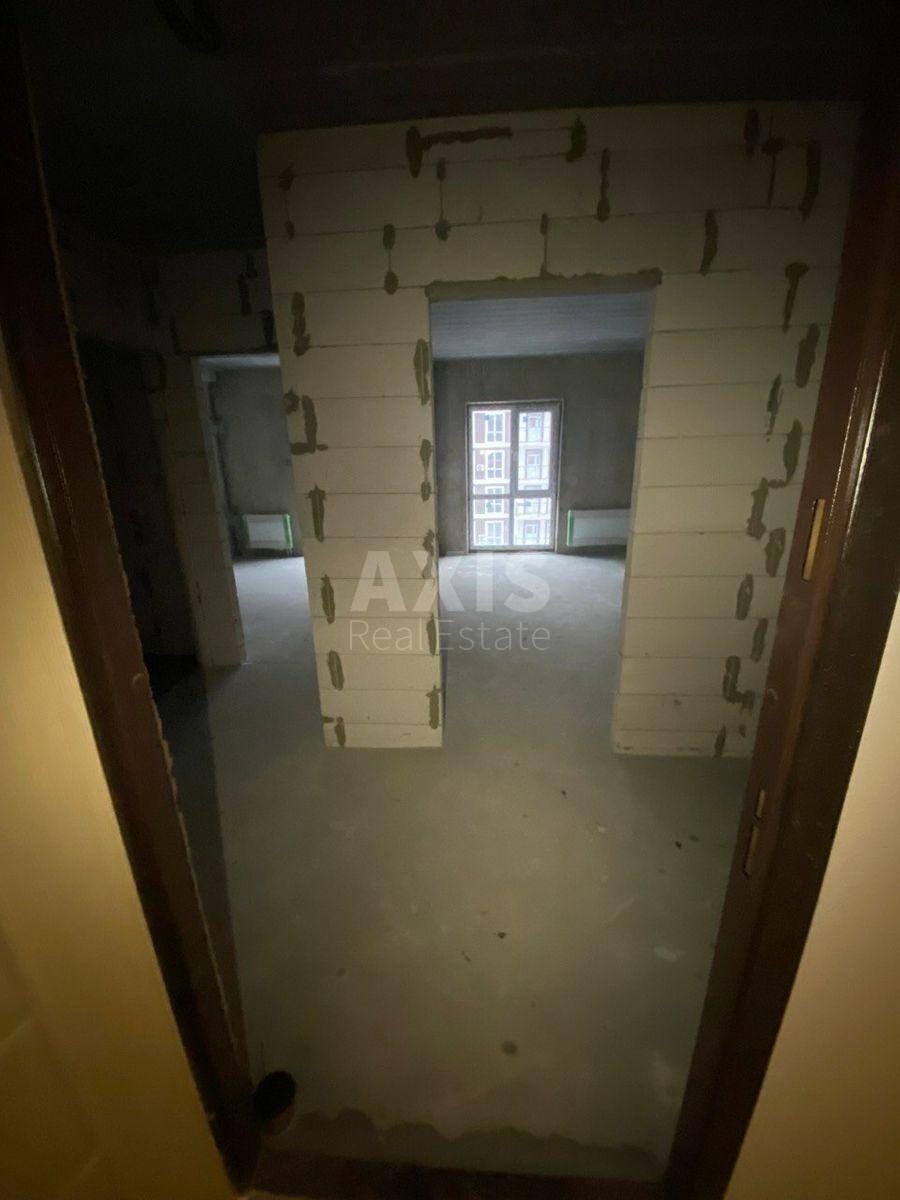 2k apartment vul. Myhajla Maksymovycha 3