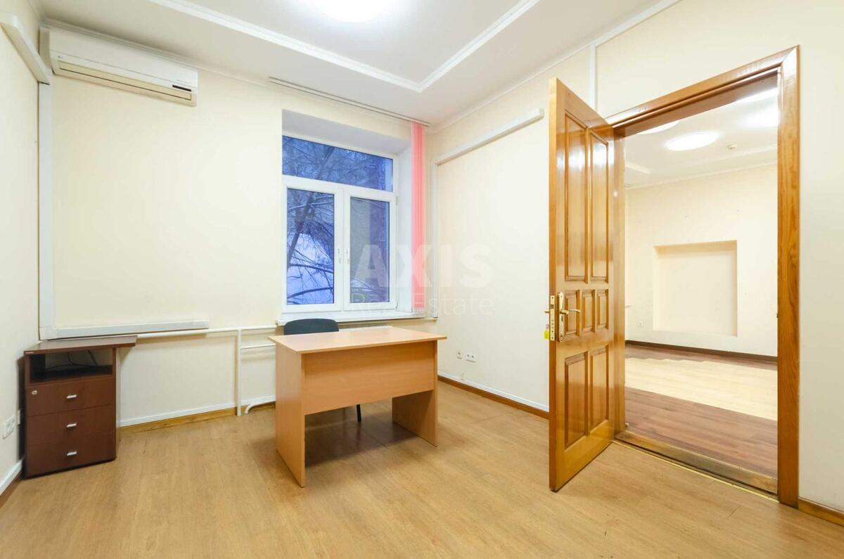 Office vul. Shhekavyc'ka 57, 61m24