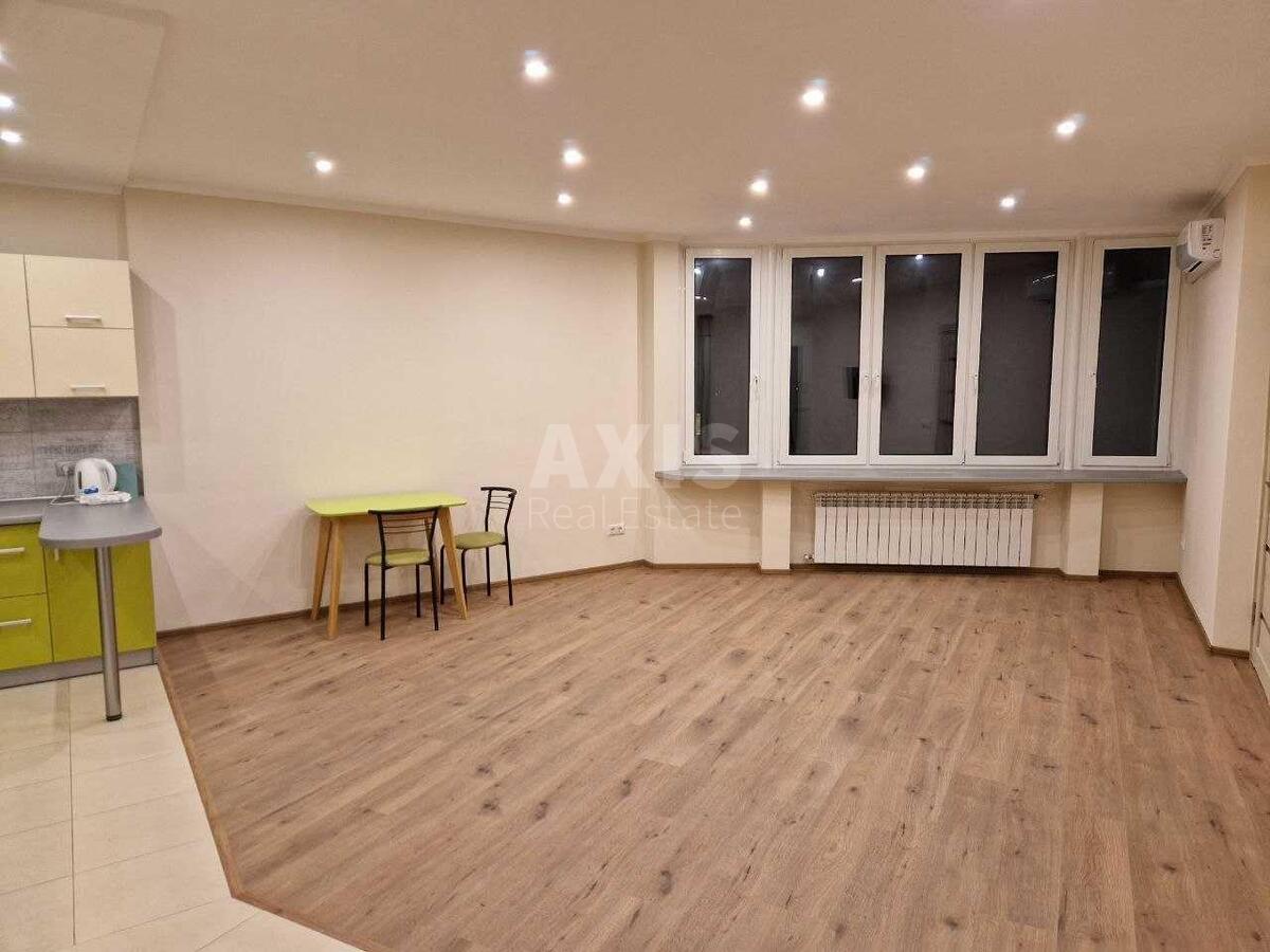 2k apartment vul. Svitla 3569684
