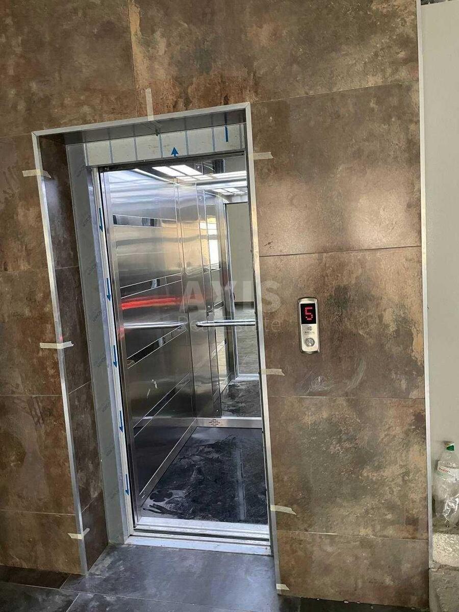 Office vul. Rustaveli Shota 18А, 800m2566158