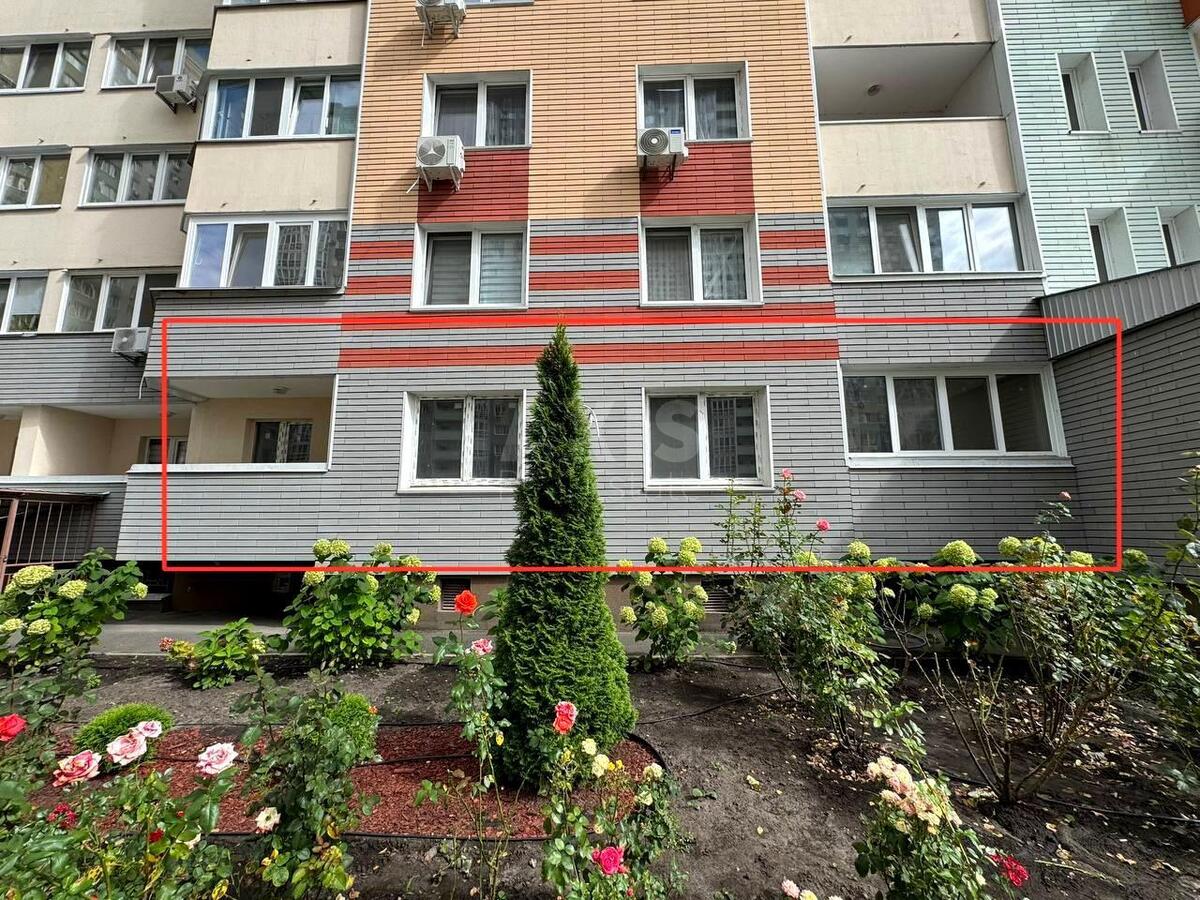 Об'єкт торгівлі вул. Русової Софії 7А, 42м2610080