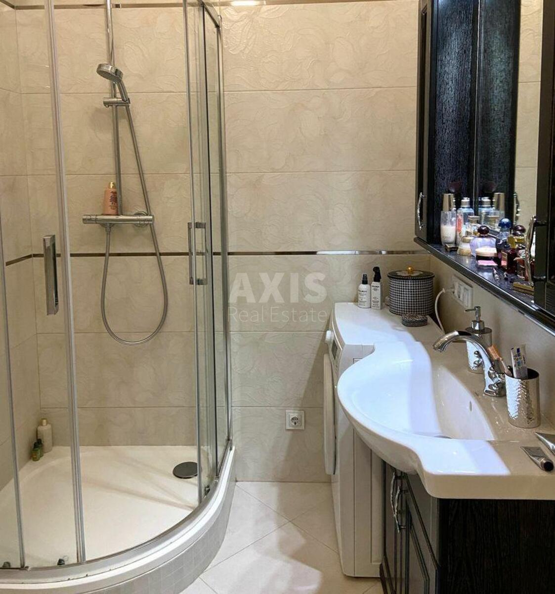 2k apartment vul. Solom'jans'ka 20В4