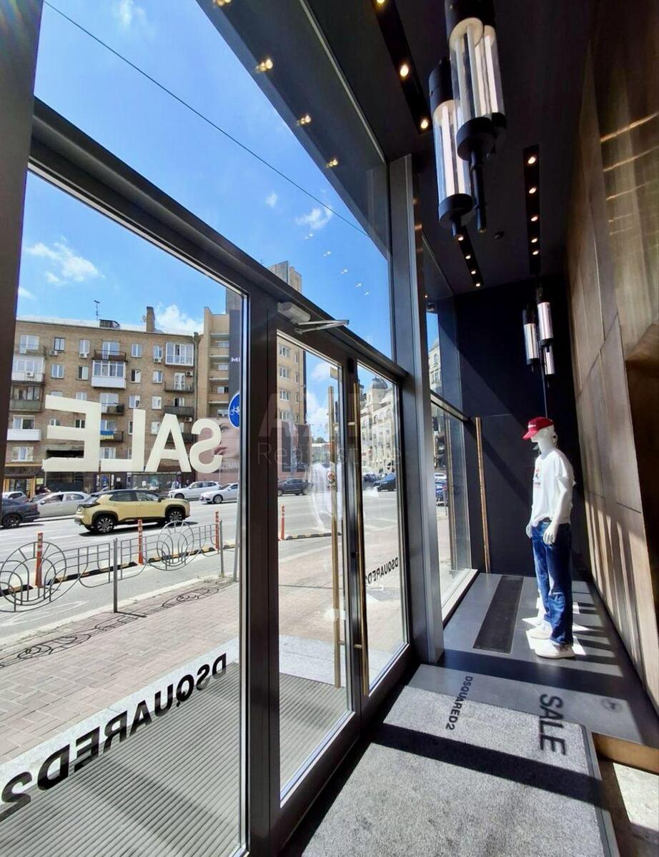 Объект торговли ул. Бассейная 11, 230м25735813