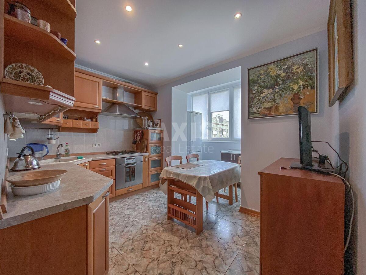 3k apartment vul. Bul'varno-Kudrjavs'ka 7Б577082