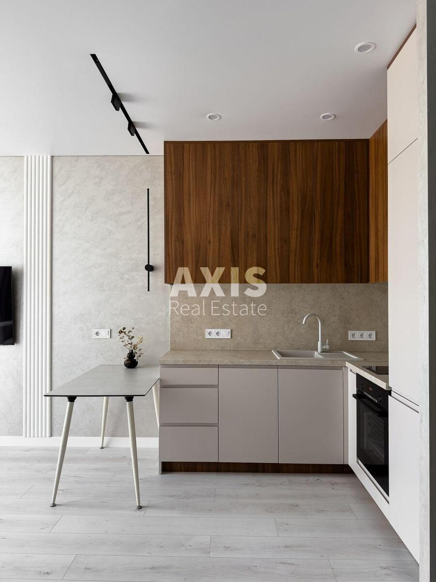1k apartment nab. Dniprovs'ka 15481634