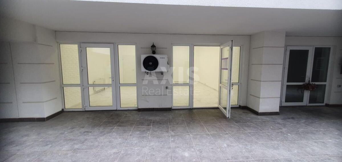 Office vul. Myhajla Maksymovycha 24, 40m27