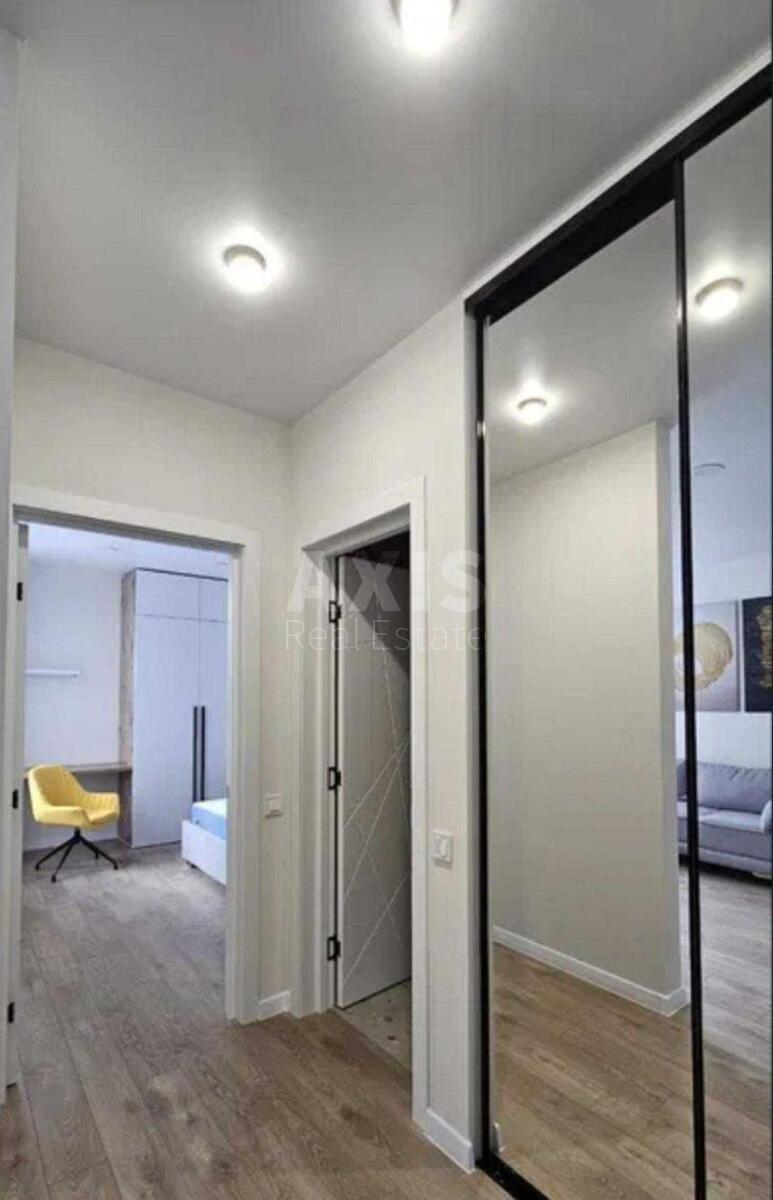 2k apartment nab. Dniprovs'ka 18627116