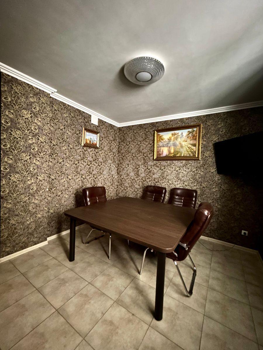 Office vul. Oleny Pchilky 8, 120m25843815