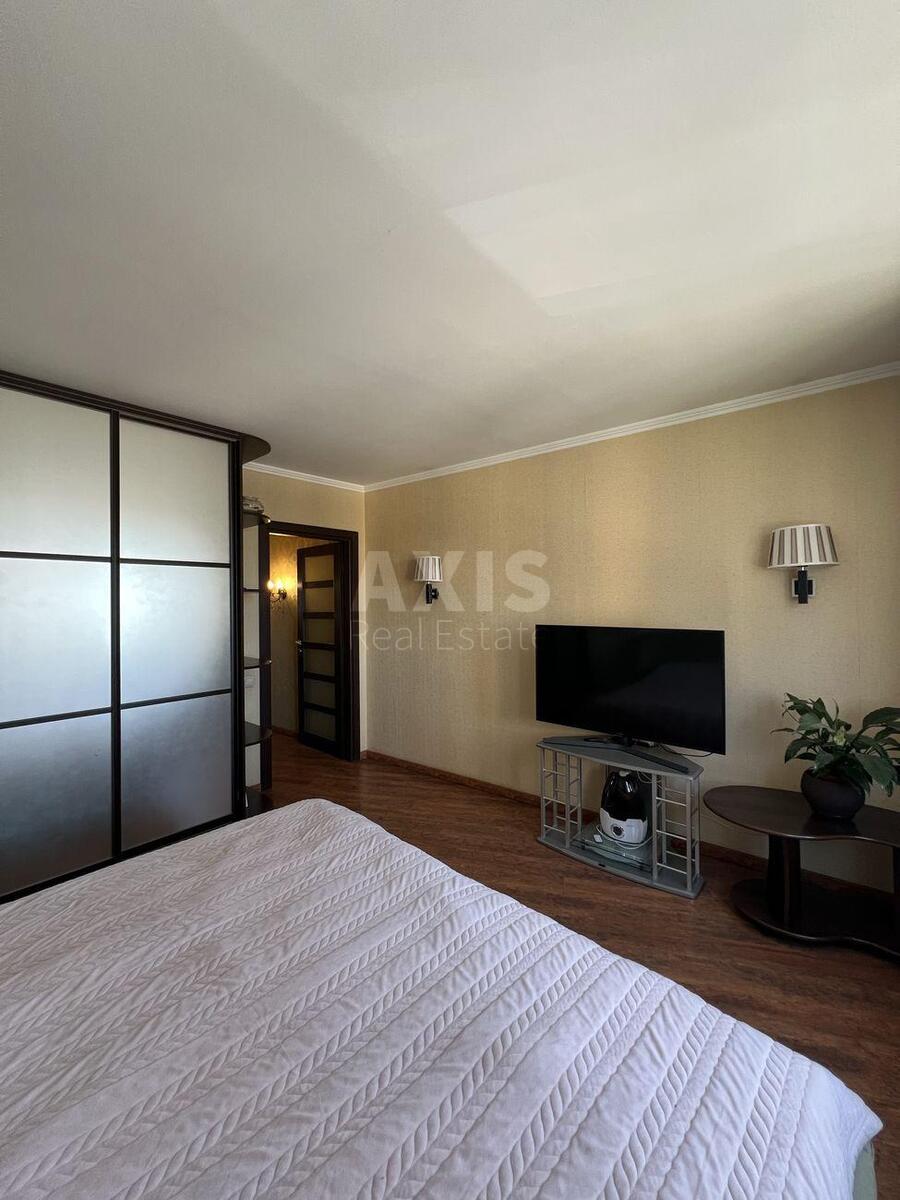 3k apartment nab. Dniprovs'ka 19А587586