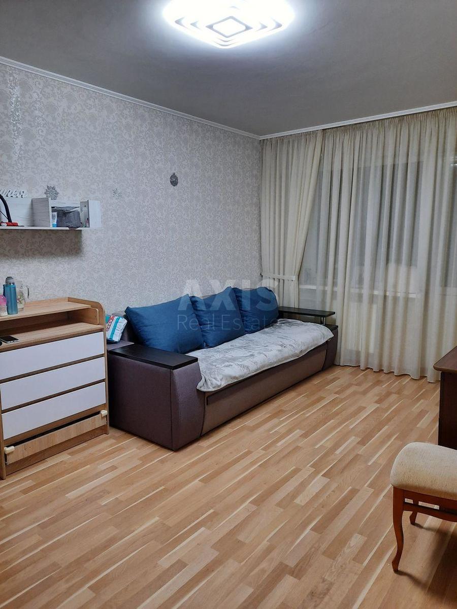 3k apartment vul. Bal'zaka Onore de 84А1