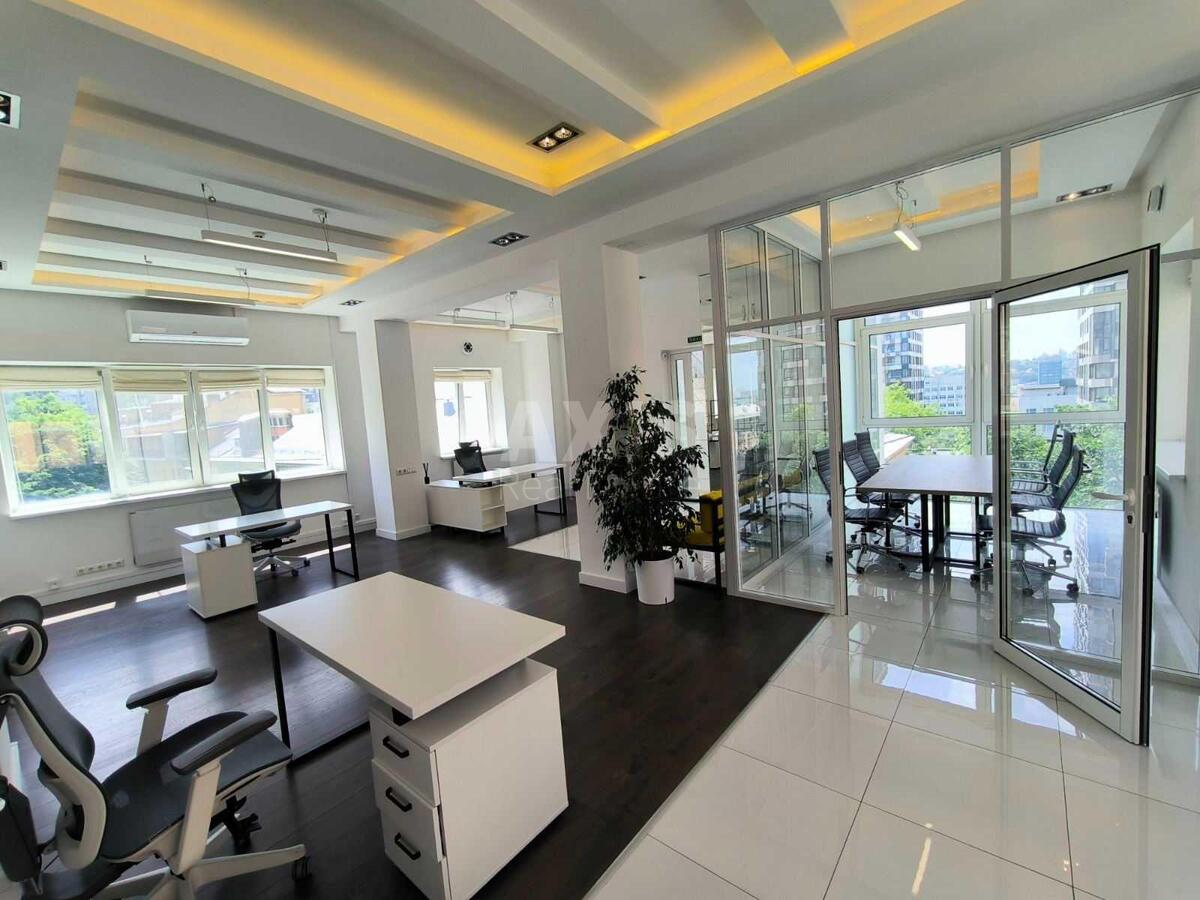 Office vul. Barbjusa Anri 5А, 96m2596566