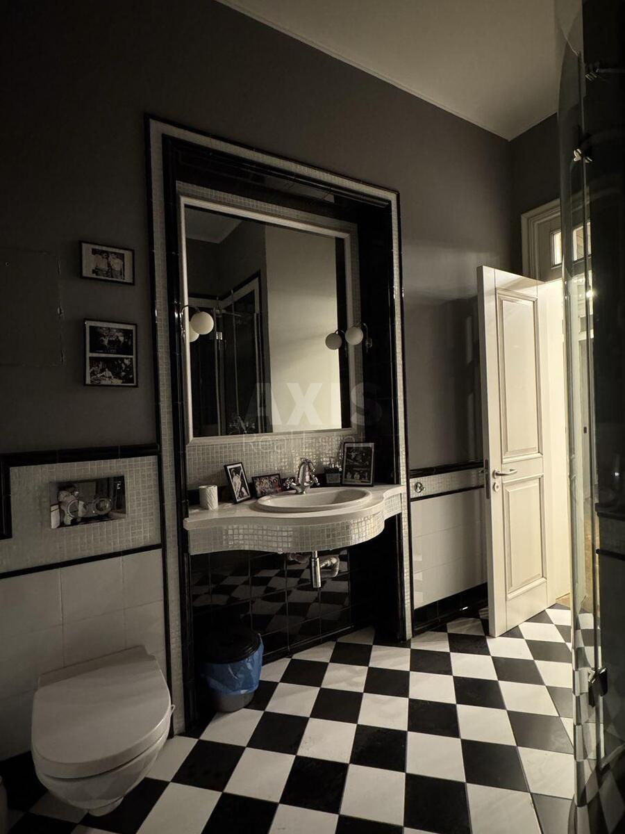 Office pr-t Lobanovs'kogo 4Ж, 150m23