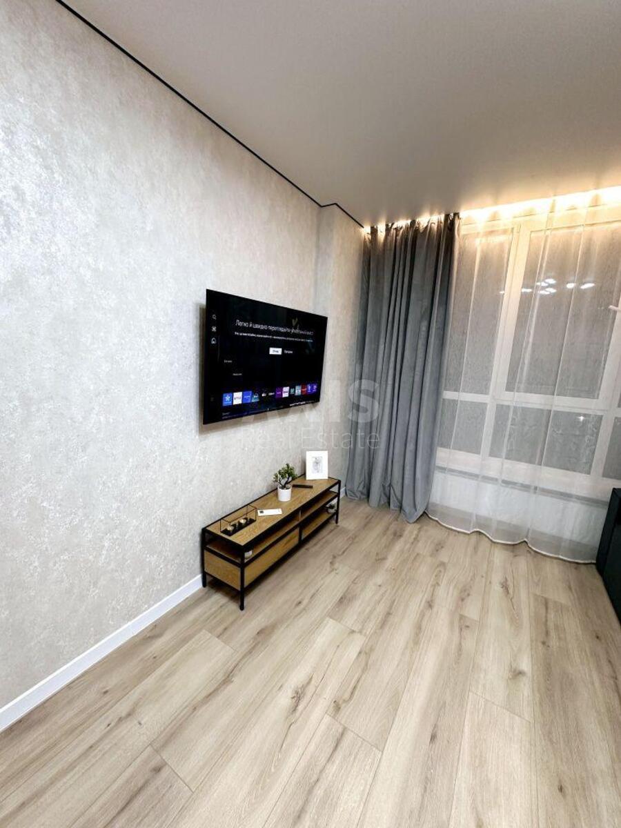 1k apartment vul. Rodyny Kristeriv 20640323