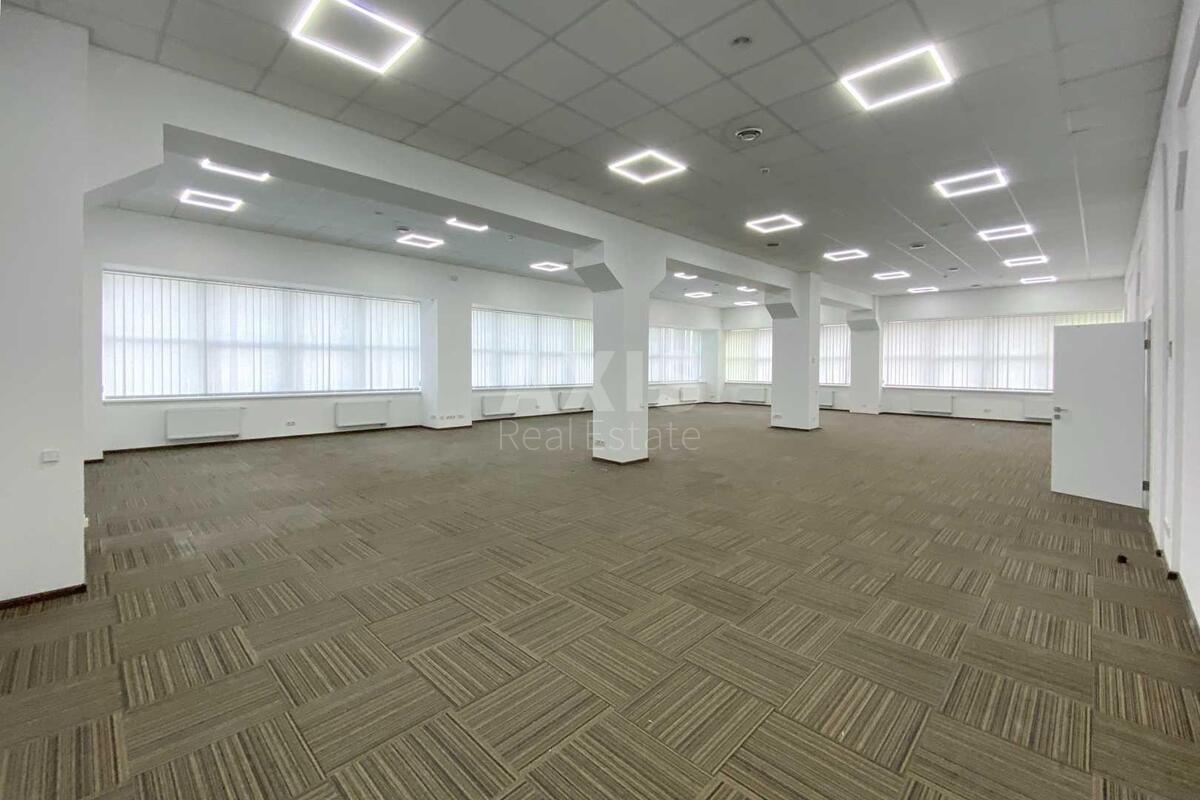Office vul. Zhyljans'ka 146, 500m2
