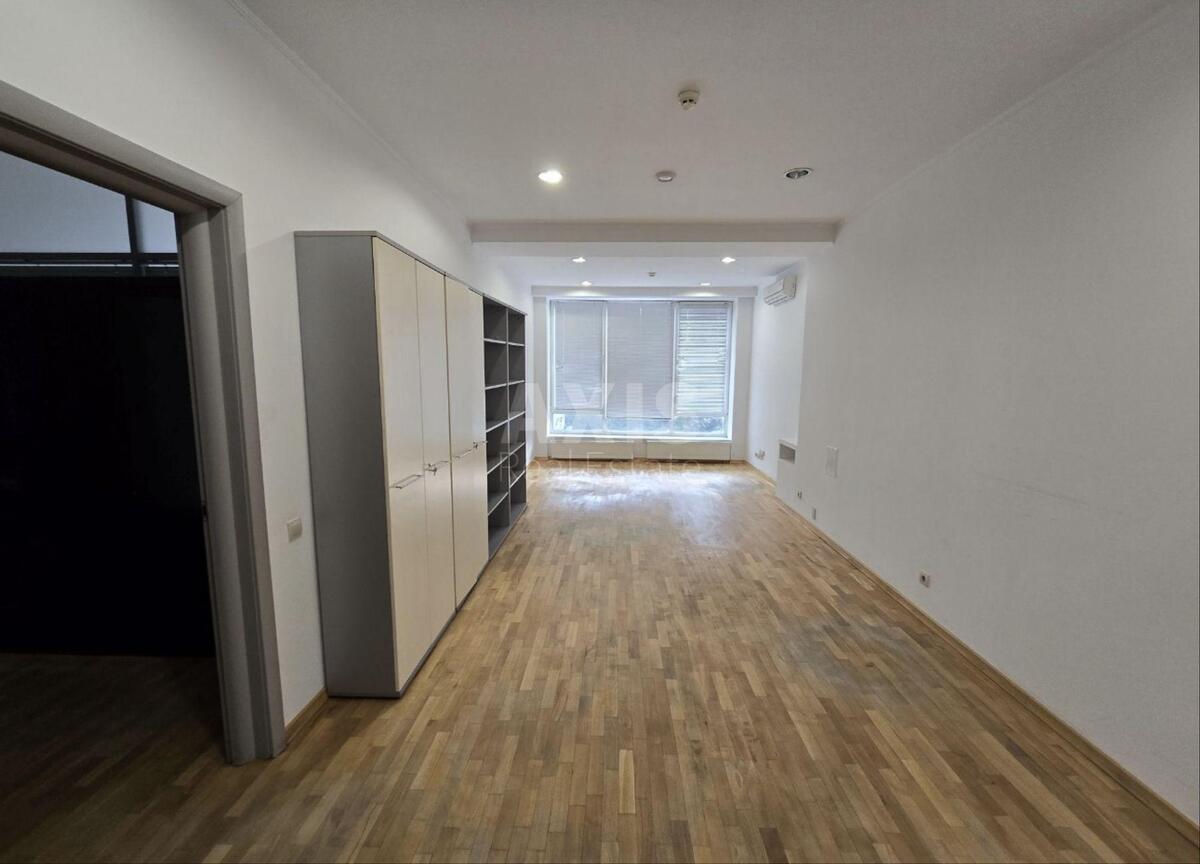 Office vul. Sichovyh Stril'civ 52А, 189m23