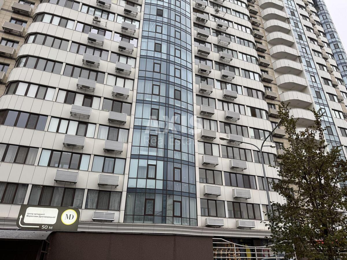 Office bul. Druzhby Narodiv 16, 58m2