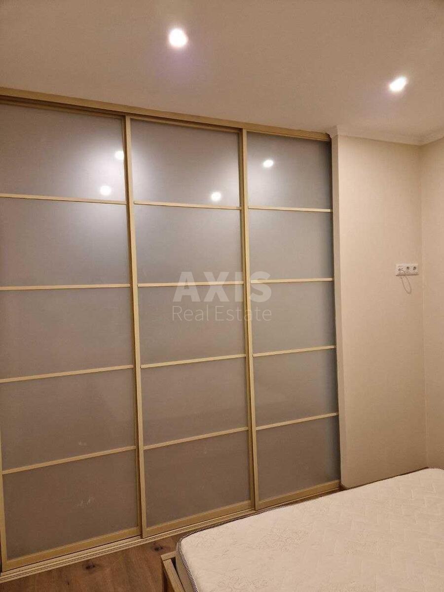 2k apartment vul. Svitla 3569685