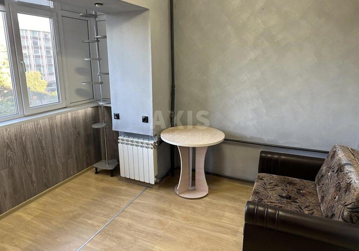 1k apartment vul. Avtozavods'ka 9А0