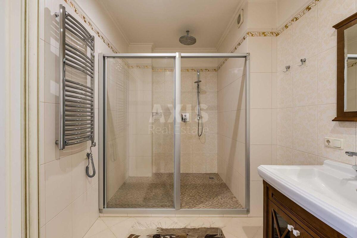 5k apartment vul. Zhyljans'ka 595638417