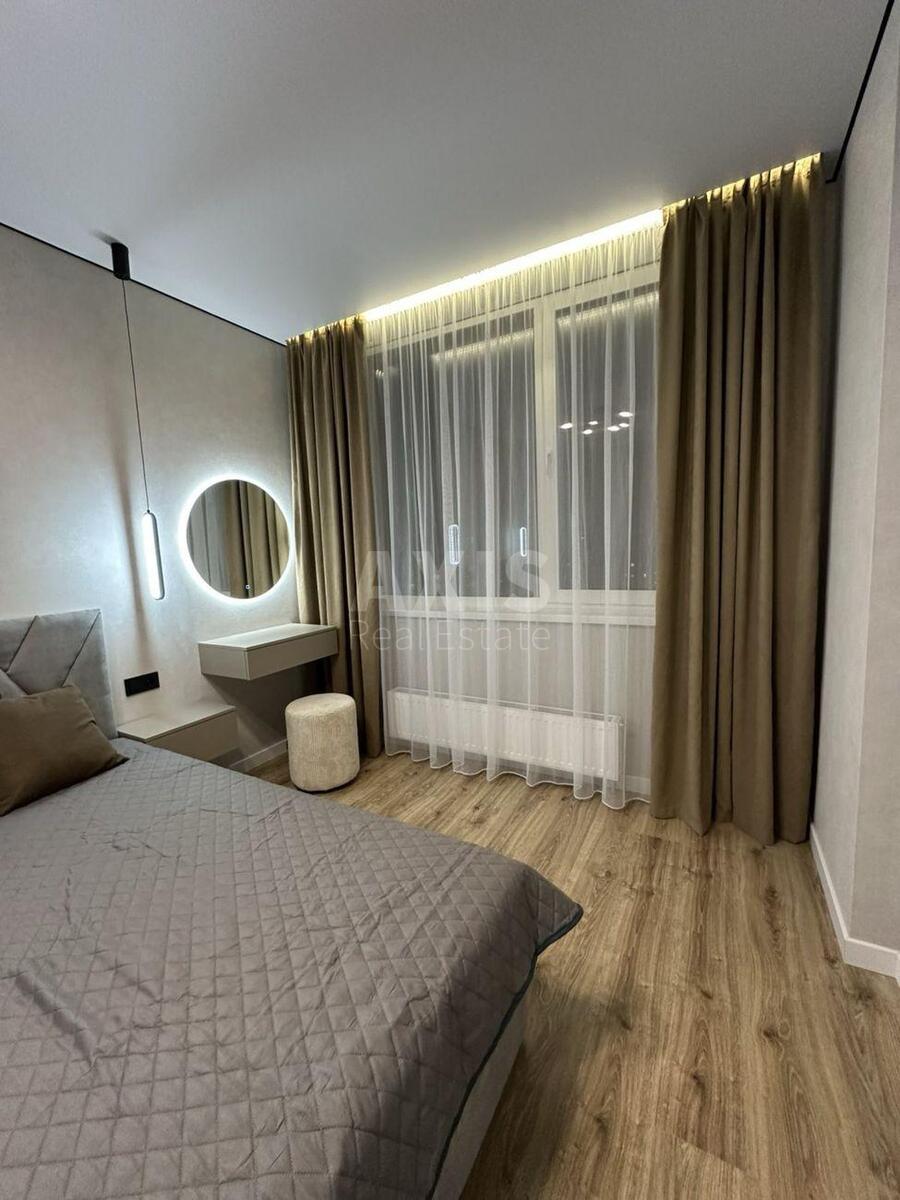 1k apartment vul. Rodyny Kristeriv 16564825